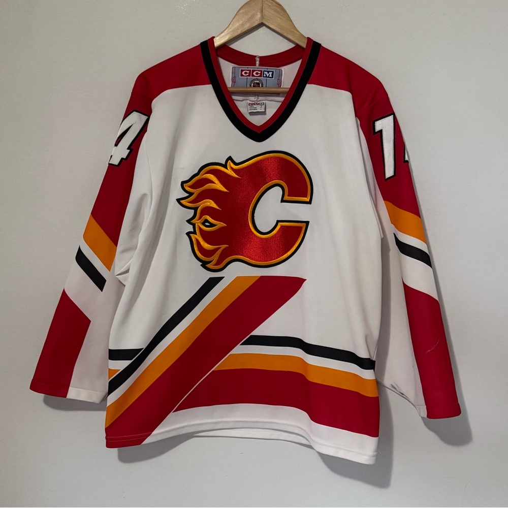 Vintage Calgary Flames Theoren Fleury Jersey / 90s / CCM / Rare